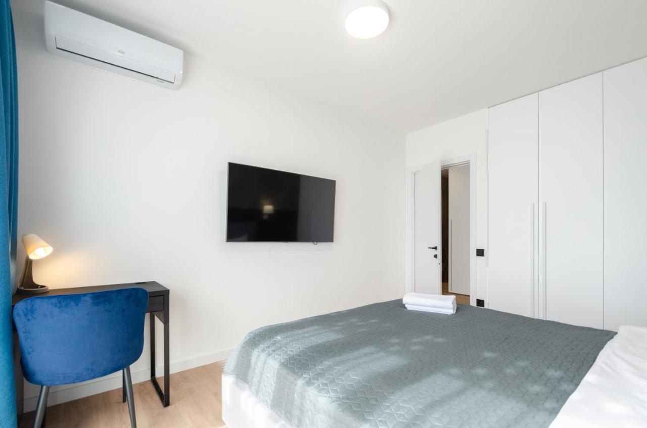 Petrovdom 12-95 Loft Apartments At Rc Kvartet, 16Г Vasyl Lypkivskyi Street Київ Екстер'єр фото