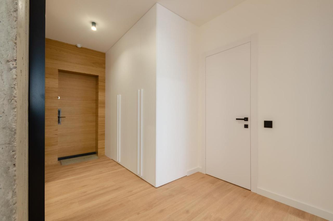 Petrovdom 12-95 Loft Apartments At Rc Kvartet, 16Г Vasyl Lypkivskyi Street Київ Екстер'єр фото