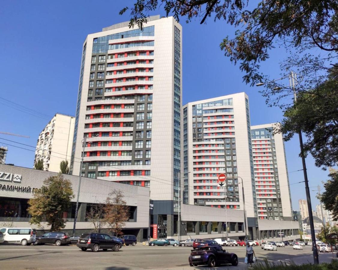 Petrovdom 12-95 Loft Apartments At Rc Kvartet, 16Г Vasyl Lypkivskyi Street Київ Екстер'єр фото