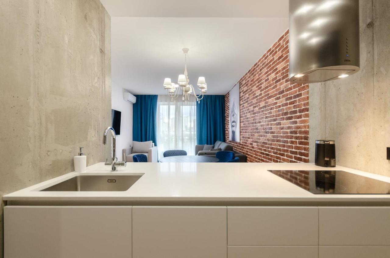 Petrovdom 12-95 Loft Apartments At Rc Kvartet, 16Г Vasyl Lypkivskyi Street Київ Екстер'єр фото